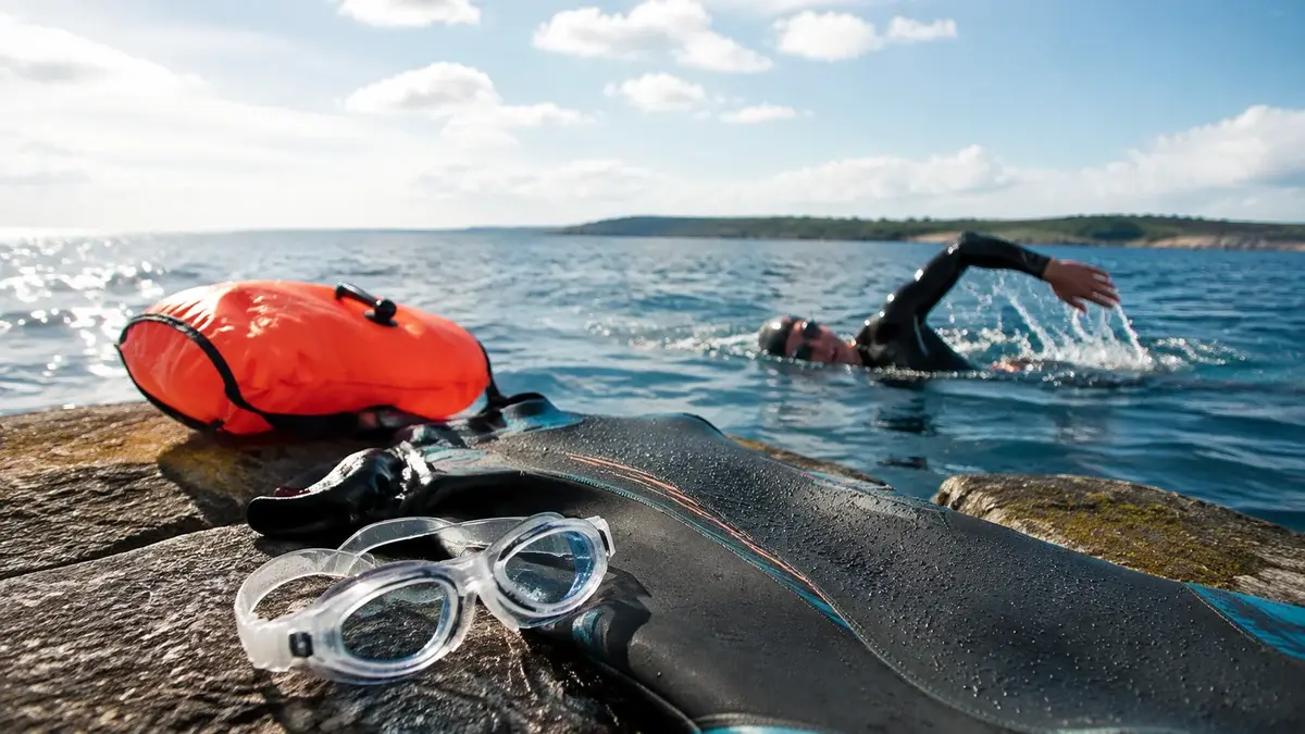 Svømmetræning udstyr: pullbuoy, plade og snorkel